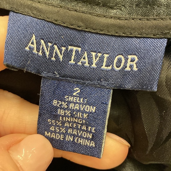 ANN TAYLOR black velvet lined wide pants 2 - Picture 2 of 2